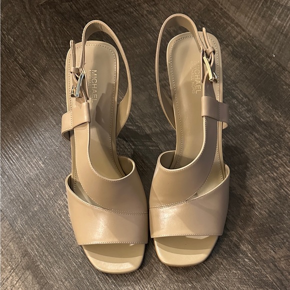 NEW Michael Kors Cleo Sandal - Size - 10 - Picture 3 of 4